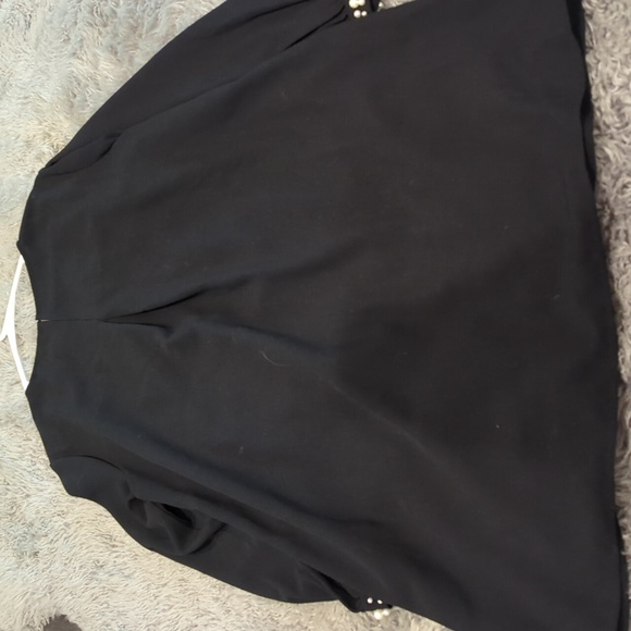 Basic Black Dress with Pearls - Picture 5 of 5